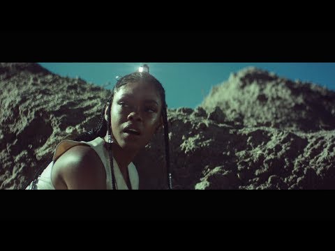 XENIA FRANÇA | NAVE  (VIDEOCLIPE OFICIAL)