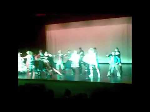Teachers Dancing to Michael Jackson's Thriller