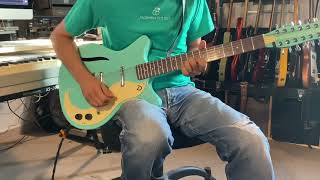 Video thumbnail for Danelectro Vintage 12 String by Nicola Costa