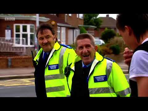 ChuckleVision S21E02 Top of the Cops (Widescreen) (Colour Issue)