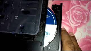 How to Insert CD into Dell Laptop Computer