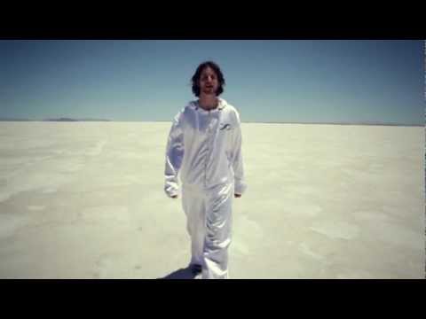 D A W N S - 'Beam of Light' (Official Video)