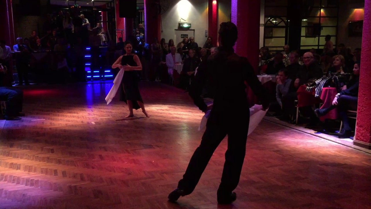Cynthia Fattori & Juan Paulo Horvath  Zamba  "En Marabu" 3/4