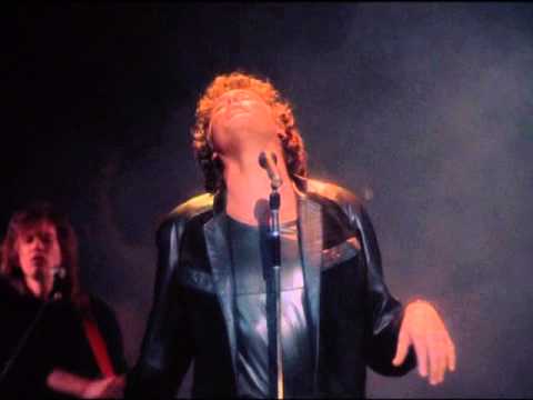 David Hasselhoff in duet mit Catherine Hickland in Knight Rider