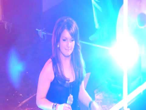 Sieneke (Netherlands 2010) sings Eurovision Medley