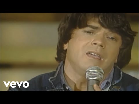 Sabu - Pequeña y Frágil (Presentación en Chile)