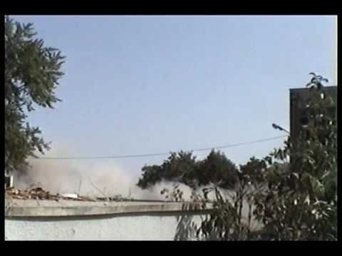 Rušenje dimnjaka - Devastation of an old stack - Abriss der alten Schornstein