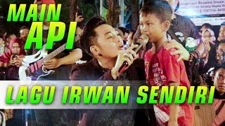 Download lagu NYANYI SINGGLE SENDIRI DI KAMPUNGNYA - MAIN API mp3 Download lagu NYANYI SINGGLE SENDIRI DI KAMPUNGNYA - MAIN API mp3
