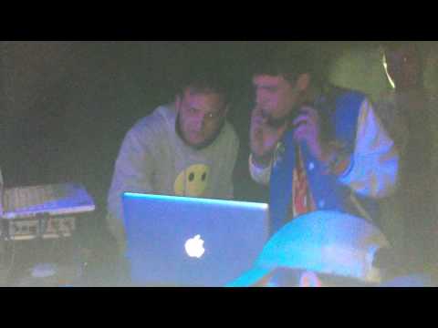 Brun Off B2B Peter Crunch (Happy Collective Records) @ B-Day ParaRave ( Almería ) 25-05-2012