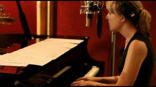 Sarah McKenzie - Sneak preview of CLOSE YOUR EYES!