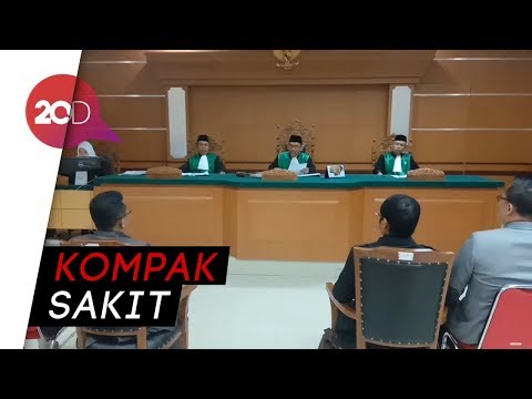Charly dan Regina Kompak Absen di Sidang Cerai Perdana