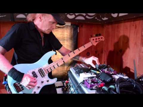 The Secret Weapon of Billy Sheehan's Bass Rig @ Winery Dog Camp.