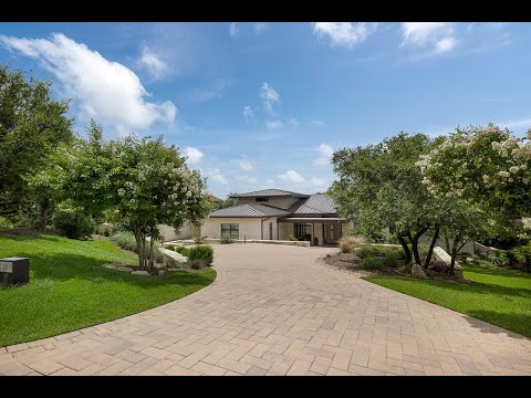 Modern Meets Hill Country Luxury