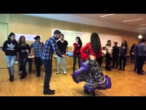 Dans tiganesc Gipsy Dance  by Kiza