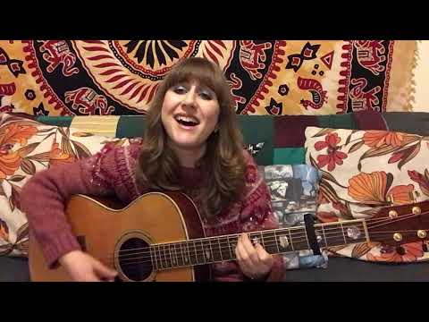 Holly Jukebox 2020 - #13.5 - Circle Of Life (Elton John Lion King acoustic cover)