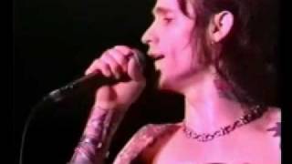Buckcherry - Check Your Head (Live at Osaka Dome 1999 - 08 of 12 )