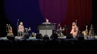 Shawn Colvin, Marc Cohn, and Sara Watkins - Sunny Came Home // Walking In Memphis (Live)