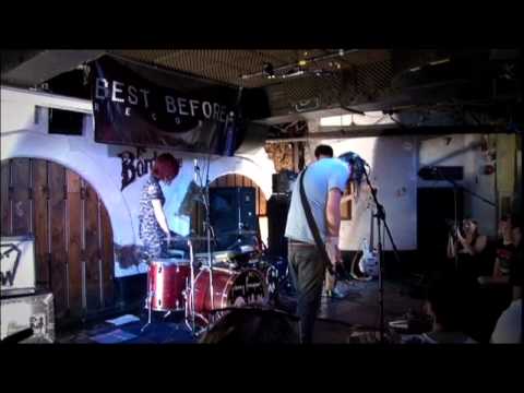 Johnny Foreigner 'Live In London' // BeatCast Live Series Special