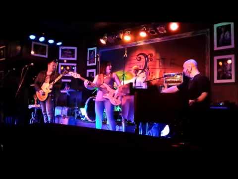 Danielle Nicole Band YT