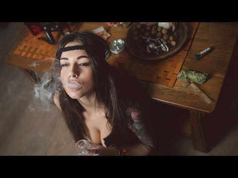 BLVCKLIST, Lox Chatterbox & Blvkstn - VSOP (feat. Navii)