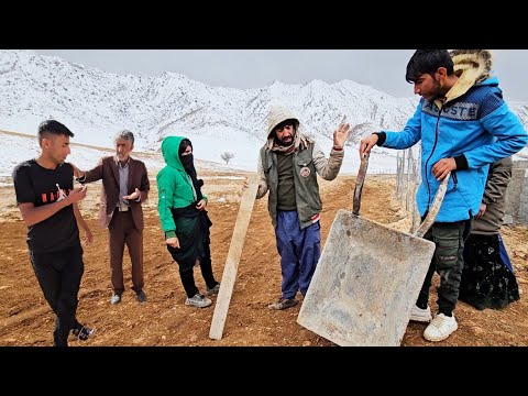 Sadrallah's wife storms back to clash with grandmother's children Shahin and Mohammad.