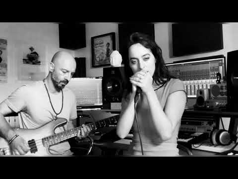 SA LIVE SESSION - Linda Messerklinger si esibisce con “Splash Auf Wiedersehen”