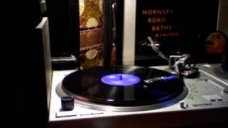 Sharon Jones & The Dap Kings - Ain't It Hard