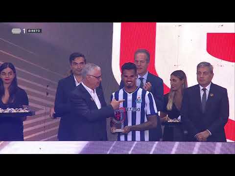 Supertaça Cândido de Oliveira (03/08/2024): Sporting CP 3 - FC Porto 4 (entrega do troféu)