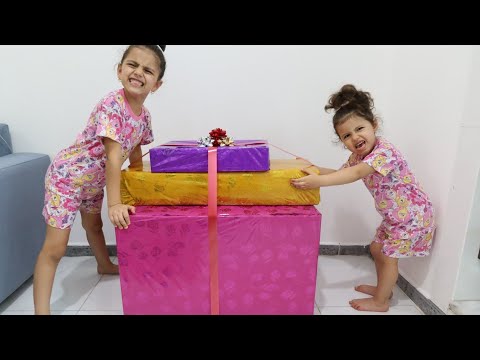 سوار وماسة يريدوا نفس الهدية 💝 | فتح هدايا