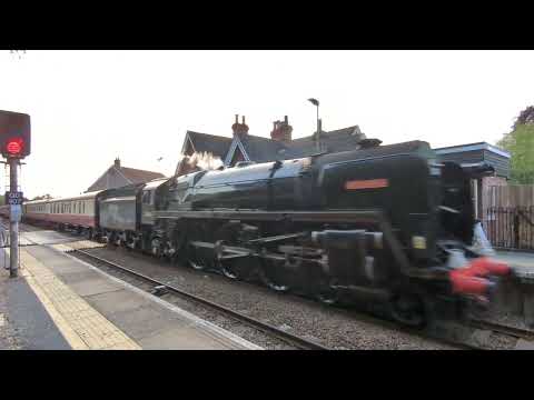 70000 Britannia |  BR Standard Class 7 | Chilworth Station |  Sunset Steam Express | 25th July 2023