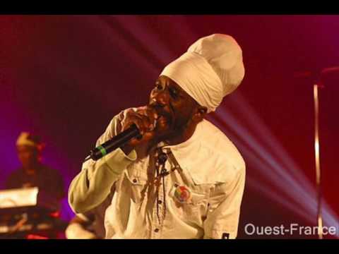Sizzla - Who Is Laughing (ft. Ninjaman)