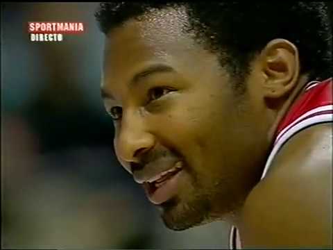 Baskonia - Estudiantes 2º cuartos ACB 00/01