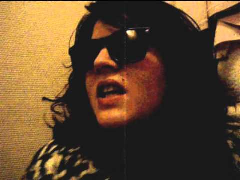 Tyannah danse pour le jeu "Danse et rencontre Jenifer"