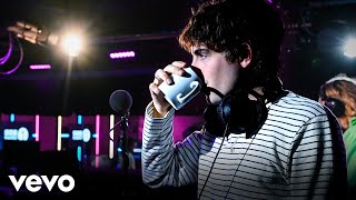 Royel Otis - Let Me Love You (Mario cover) in the Live Lounge