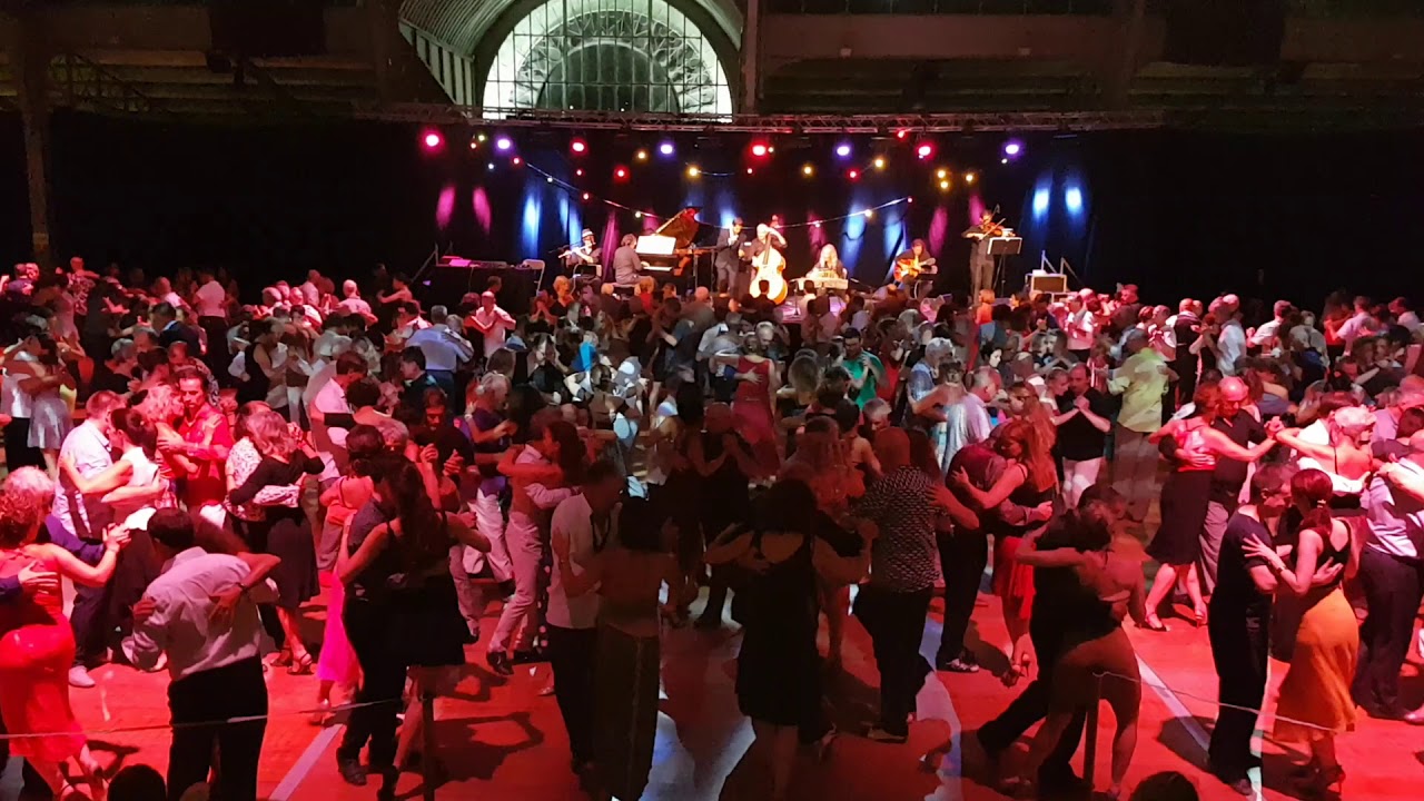 Milonga avec Hyperion Ensemble
- chant  Martin Troncozo @ Tarbes en Tango 2018 - jeudi 23 août 2018