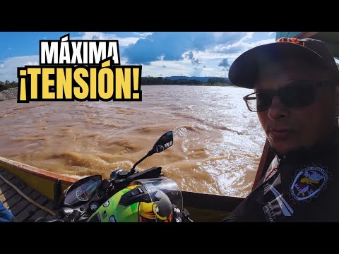 ¡Con la Moto en un BOTE y CRUCÉ el Río Caquetá! 😱 ¡POCOS se atreven! 🏍️ | Parte 2
