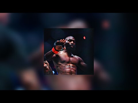 Portrait saisissant d'un combattant de sports de contact — regard de détermination