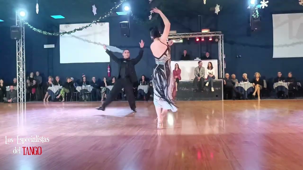 Yesica Esquivel y Ariel Leguizamon @ La Bombonera Milonga, Napoli 2023_3/4