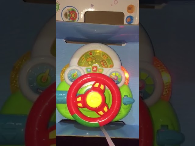 Vídeo relacionado con Toy de simulador de conducción, Juguete de Volante eléctrico, Juego de Carreras de manejo simulada con Sonido y luz, Aprendizaje Educativo para un Regalo de cumpleaños para niñas, sin batería.