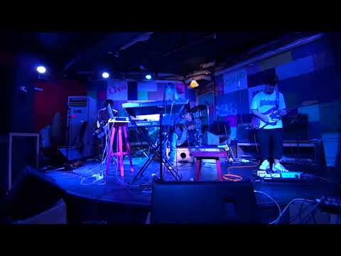 정글줄리 Jungle Julie / Hexa Park - And A Century (180721, 라이브클럽 빵)