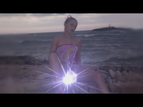 Cailin Russo - PSYCHO FREAK