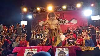 Download lagu ADEGAN BERBAHAYA MBAH PENK DIATAS PANGGUNG NGWEERIII!! mp3