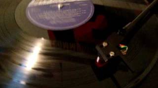 Commodores - Turn Off The Lights