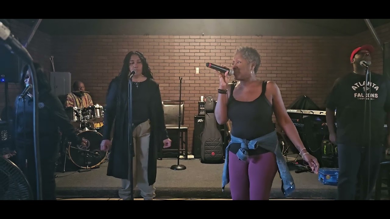Promotional video thumbnail 2 for On Q The Show Band and Revue