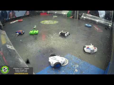 Several fairyweight robots fighting at once in an arena