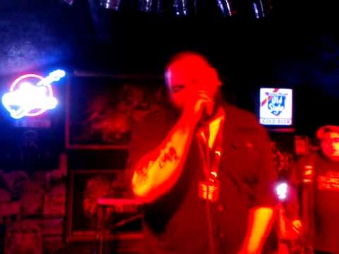 Kwote1 & Big Decept Stylin On You Live @ Tiger O'Stylies 4 16 2011