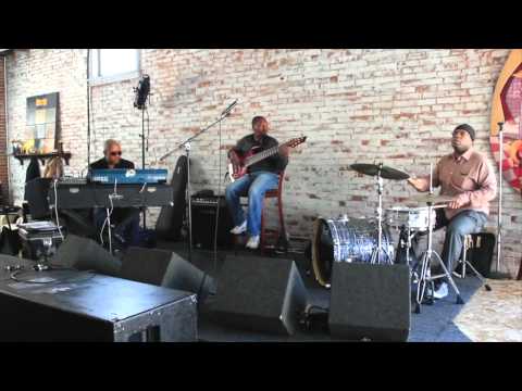 Mo Egeston & Friends