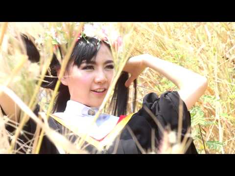 Gift G-Twenty Commencement Day