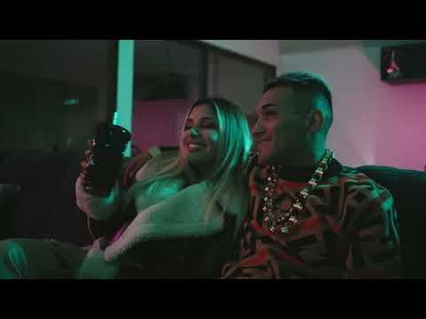 PENDIENTE DE MI | YABEL FT. @Marcianeke.22 ( VIDEO OFICIAL)