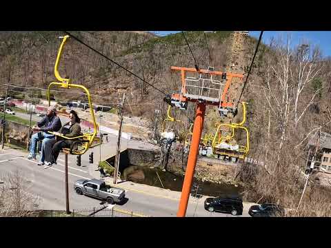 Longest SkyBridge in North America at Great Smoky Mountains (Can you pass the glass?)